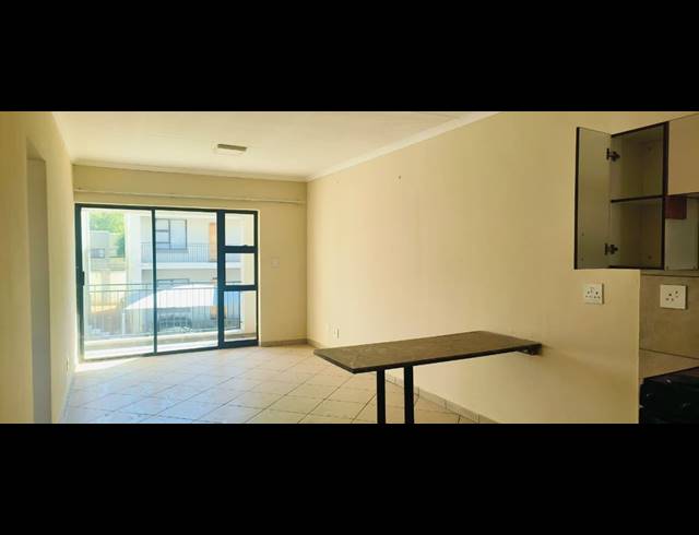 2 BEDROOM APARTMENT TO LET IN WITPOORTJIE